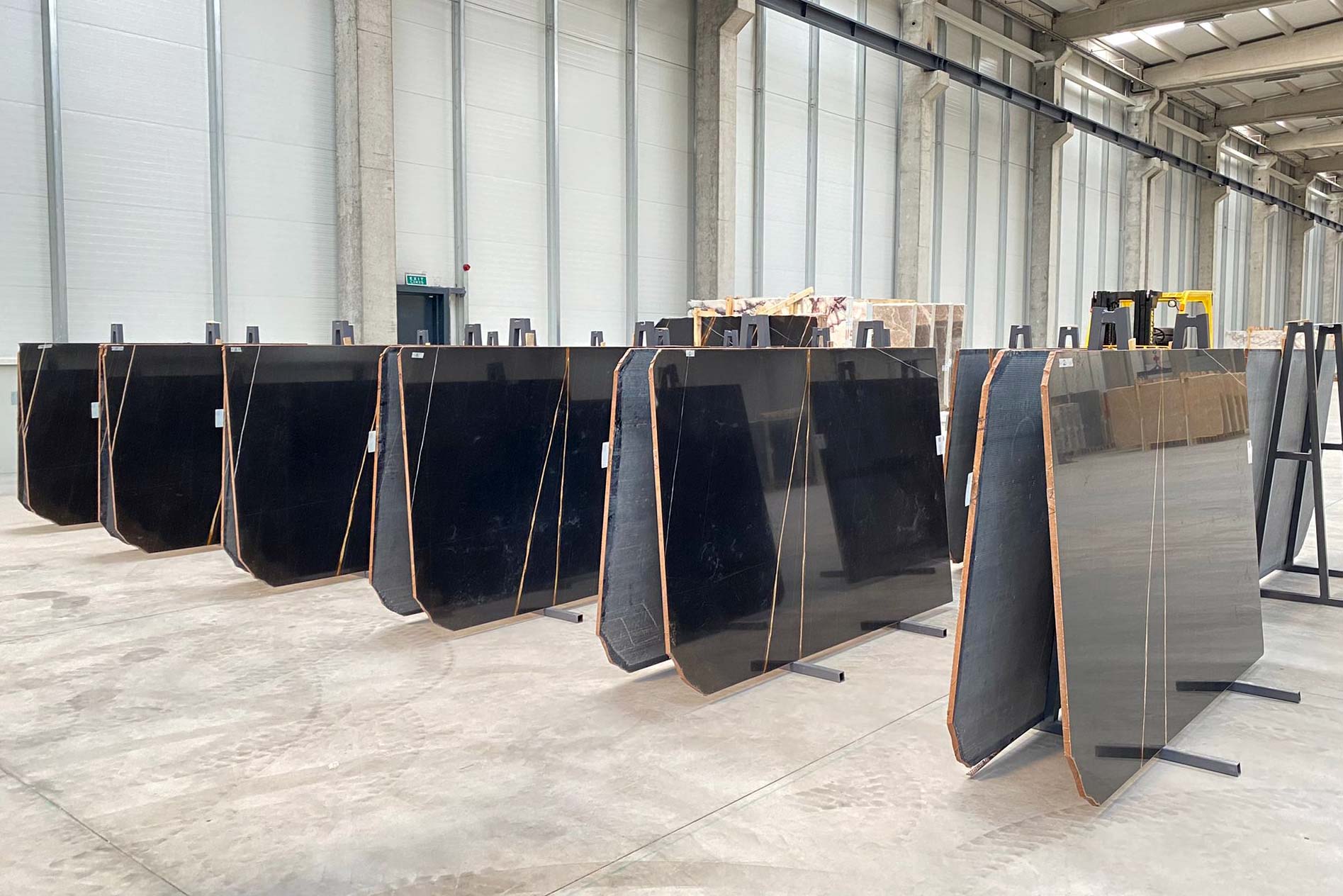 SAHARA NOIR - KAMER MARBLE